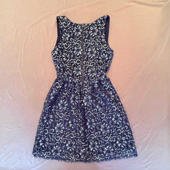 Aqua/Bloomingdales Navy/Silver Sleeveless V-neck Lace Dress Size XS MSRP $198 - Picture 2 of 8